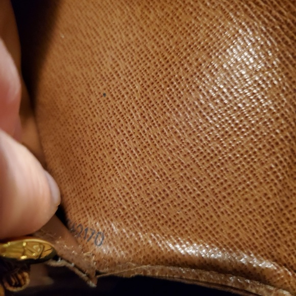 Louis Vuitton monogram clutch wallet - Picture 4 of 4